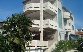 Braco Apartments By The Sea With A Sea View